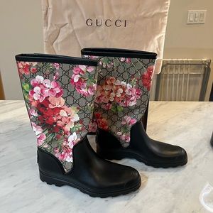 Gucci bloom boots